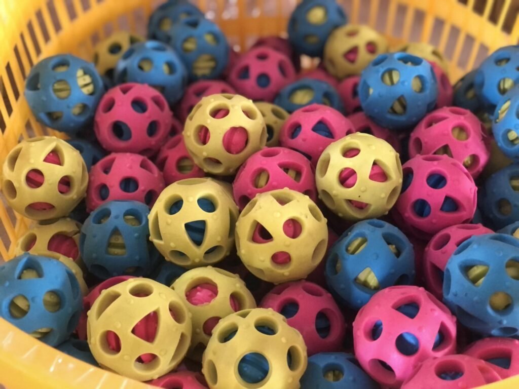 Xin Yi Dog Rubber Ball Toys